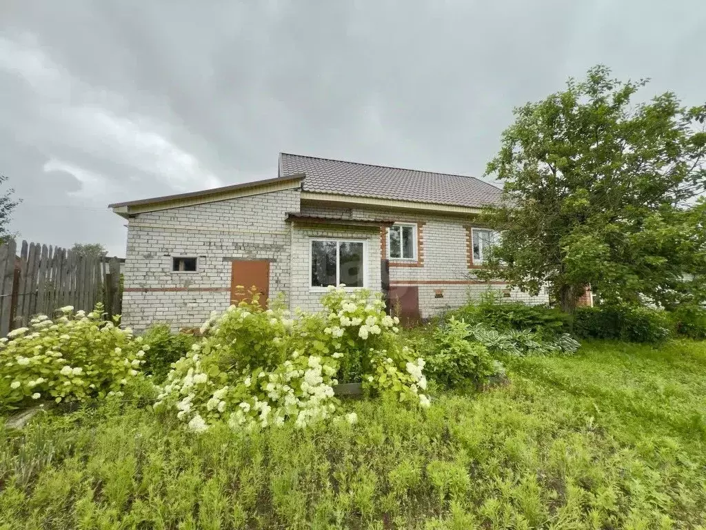 Дом в Владимирская область, Муром д. Петроково, ул. Прудовая, 48 (95 ... - Фото 1