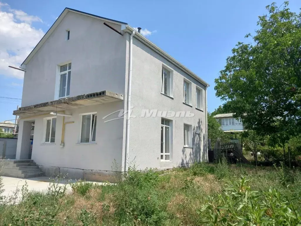 Дом в Крым, Симферополь ул. 18-я Коллективных Садов (150 м) - Фото 0