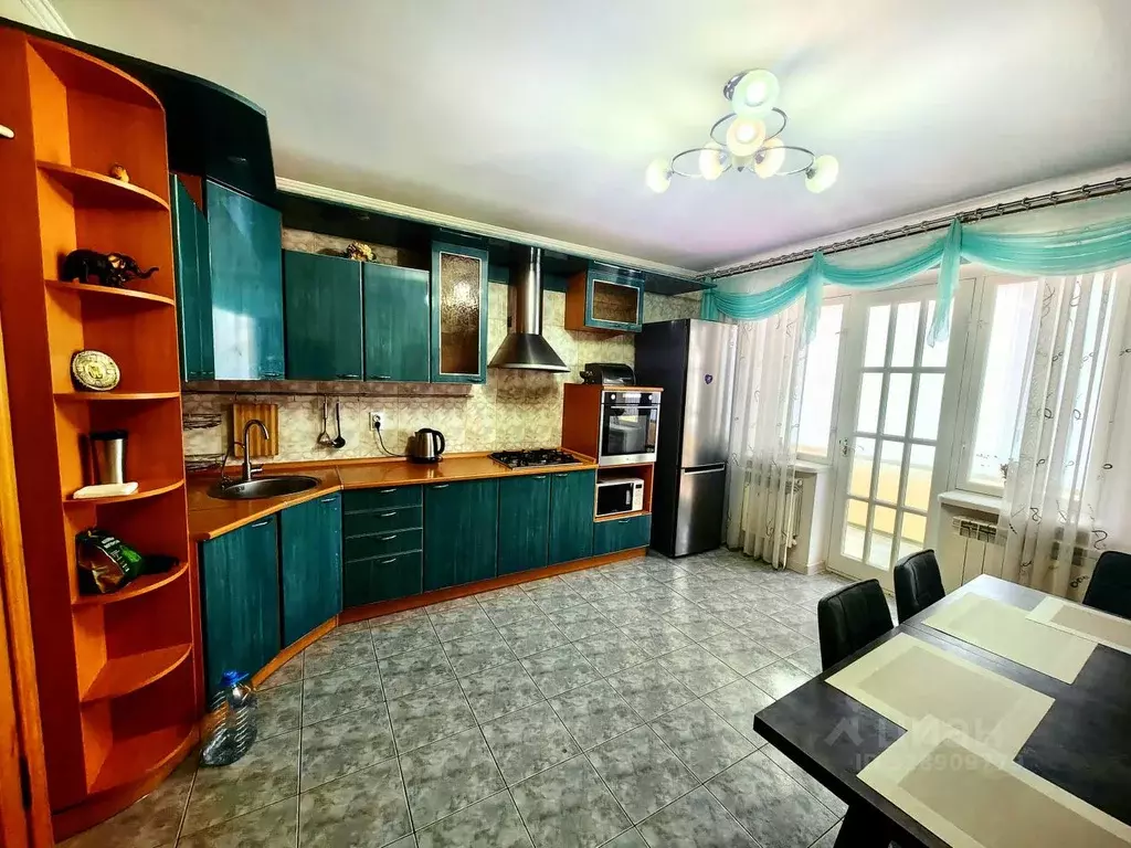 Дом в Краснодарский край, Ейск Цветочная ул. (240 м) - Фото 2