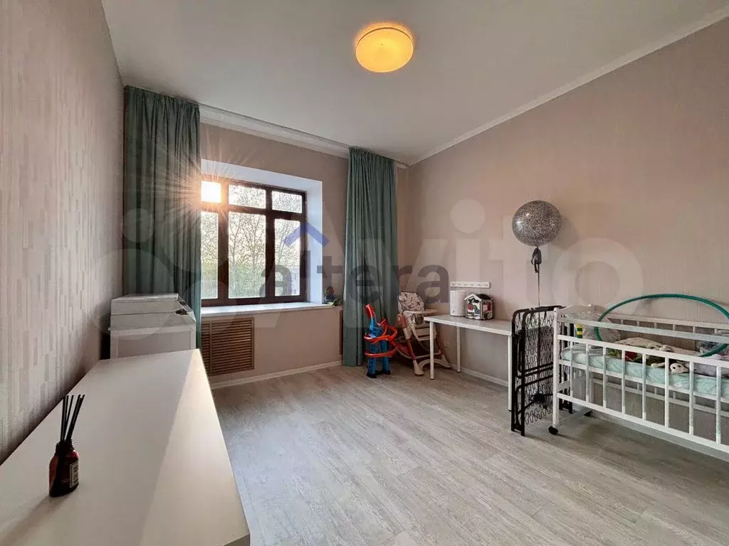3-к. квартира, 94 м, 4/6 эт. - Фото 0