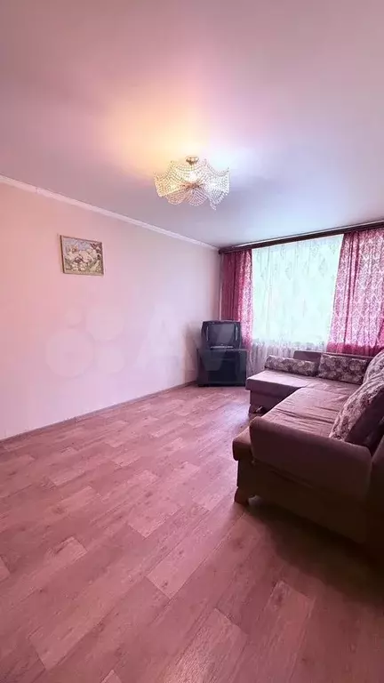 3-к. квартира, 63 м, 1/5 эт. - Фото 0