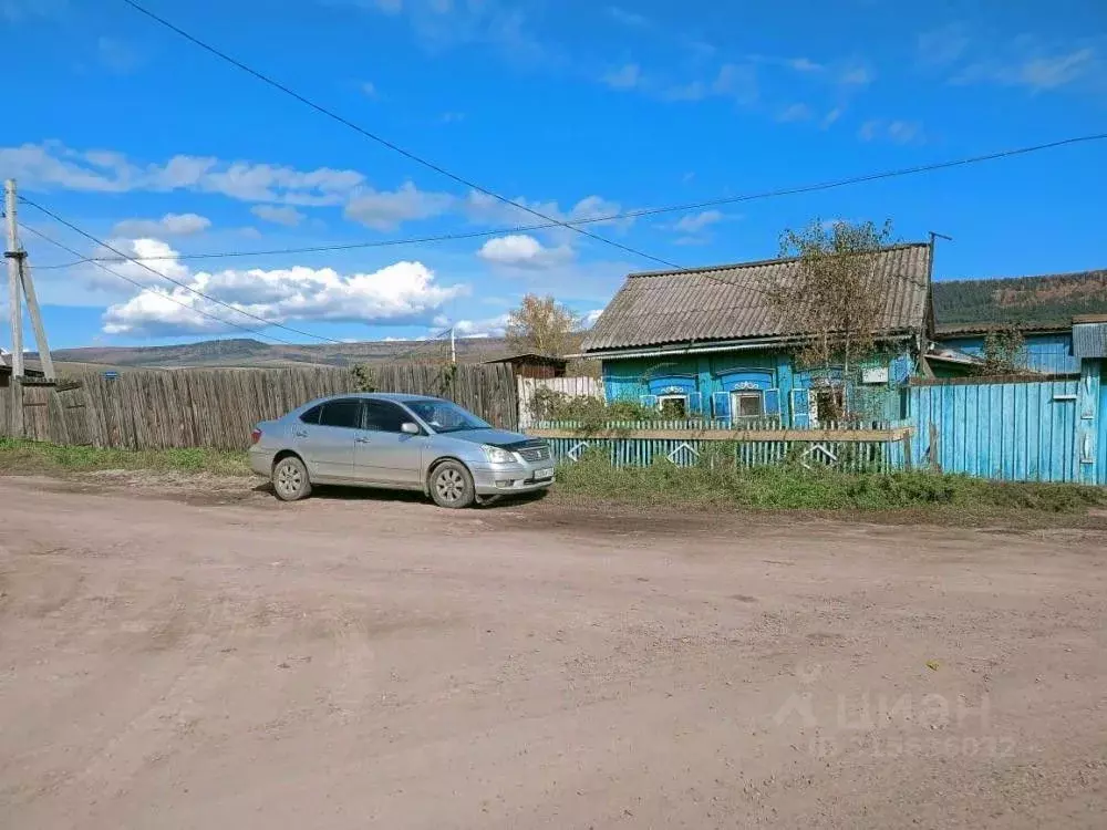 Дом в Иркутская область, с. Оса ул. Набережная, 30 (40 м) - Фото 1