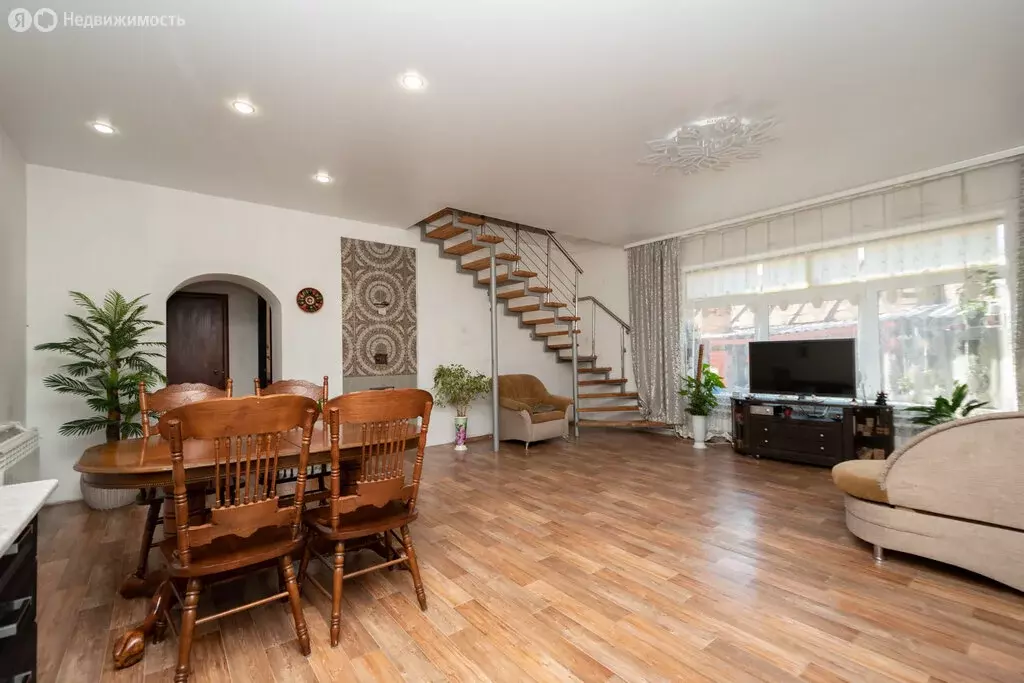 Дом в Иркутск, Киренская улица, 8 (140.5 м) - Фото 0