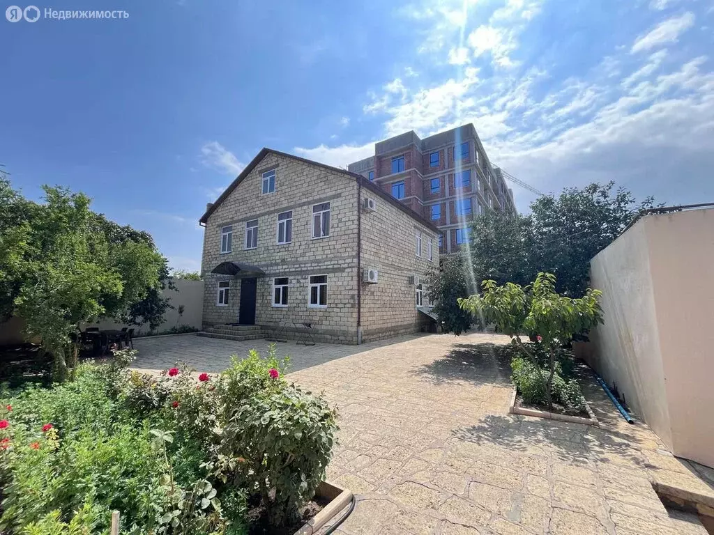 Дом в Дербент, улица имени Надыра Эмиргамзаева, 42В (240 м) - Фото 1