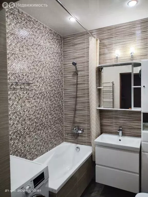 2-комнатная квартира: Анапа, улица Ленина, 153Б (66 м) - Фото 0