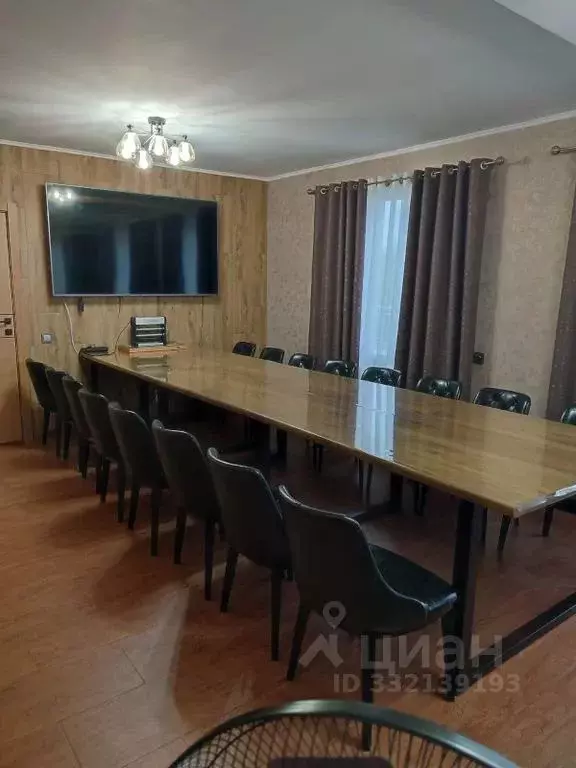 Дом в Омская область, Омск ул. 1-я Островская, 16к1 (350 м) - Фото 1