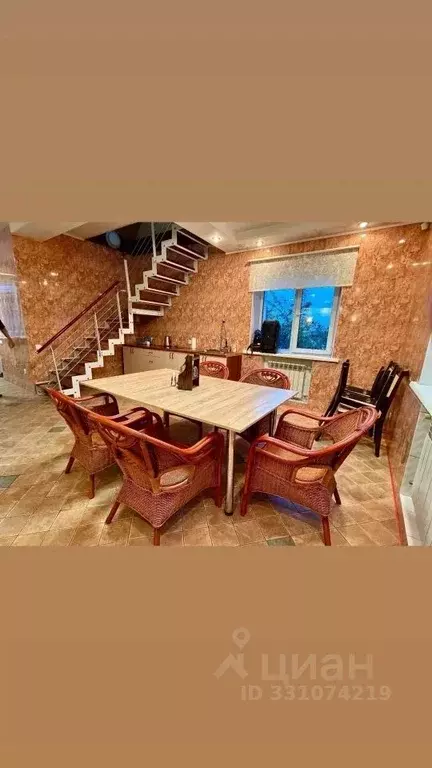 Дом в Новосибирская область, Новосибирск ул. Серафимовича, 60 (150 м) - Фото 1