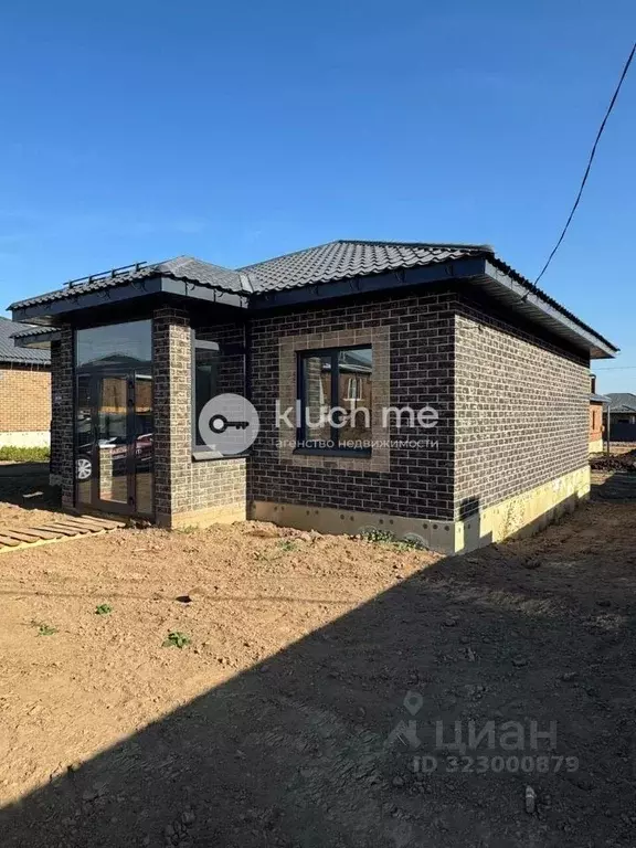 Дом в Татарстан, Пестречинский район, Богородское с/пос, д. Камыш ул. ... - Фото 1