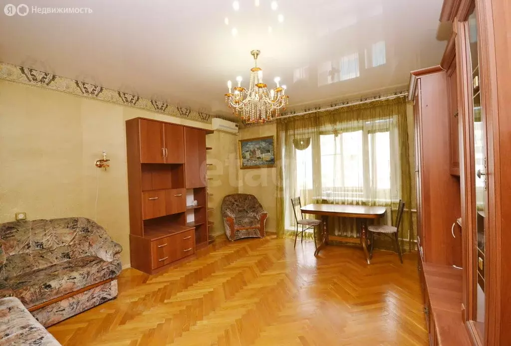3-комнатная квартира: Якутск, улица Кирова, 21/3 (66 м) - Фото 2