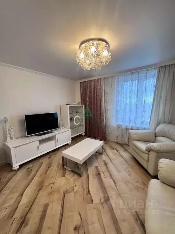 2-к кв. Башкортостан, Уфа ул. Бориса Домашникова, 22 (80.0 м) - Фото 2