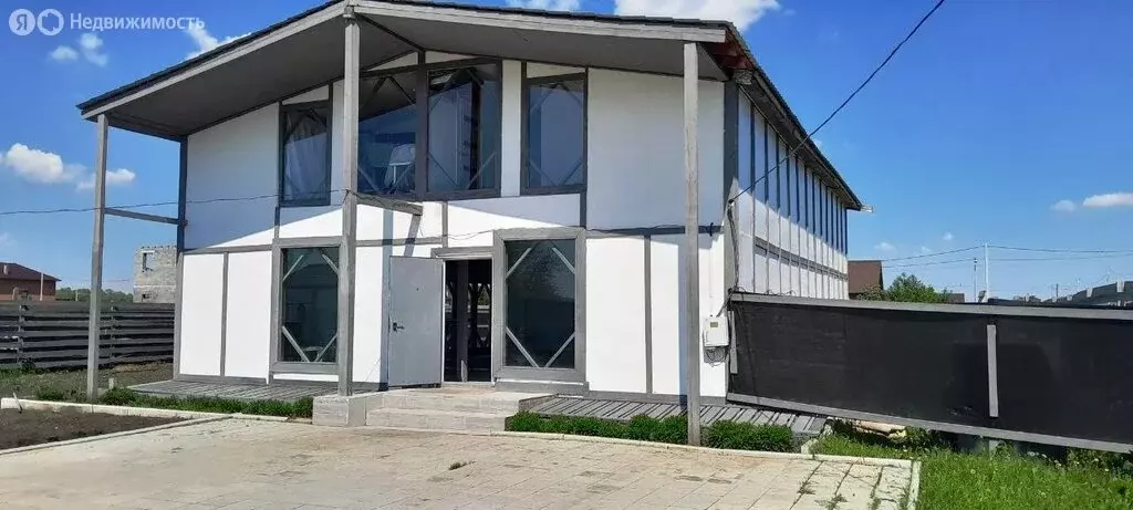 Дом в деревня Висловка, Сенная улица, 41А (260 м) - Фото 1