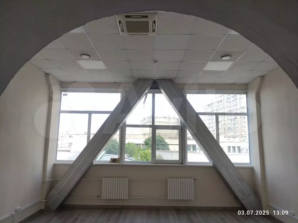 Офис, 45.3 м у метро всё включено - Фото 1
