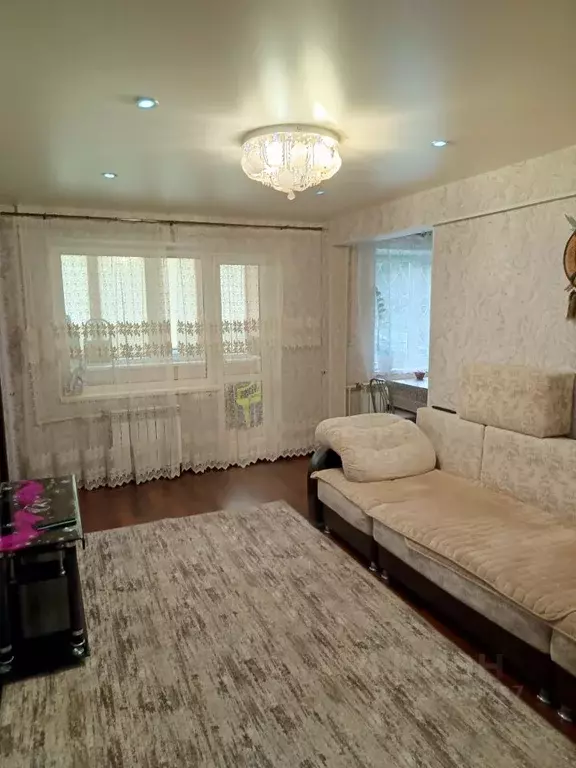 3-к кв. Омская область, Омск просп. Мира, 100Б (50.0 м) - Фото 0