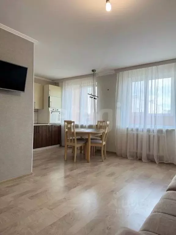 2-к кв. Тюменская область, Тюмень Фабричная ул., 1 (64.8 м) - Фото 1