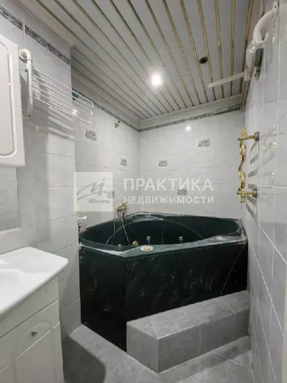 Продается 3-комнатная квартира - Фото 2