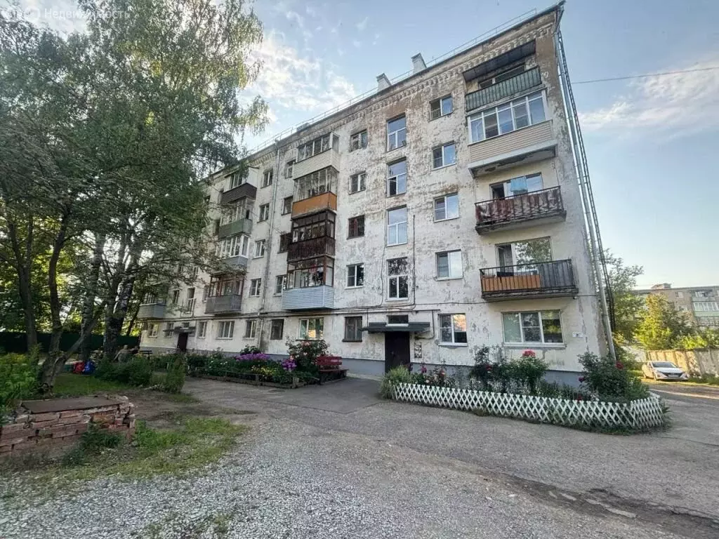 1к в 9-комнатной квартире (10.2 м) - Фото 1