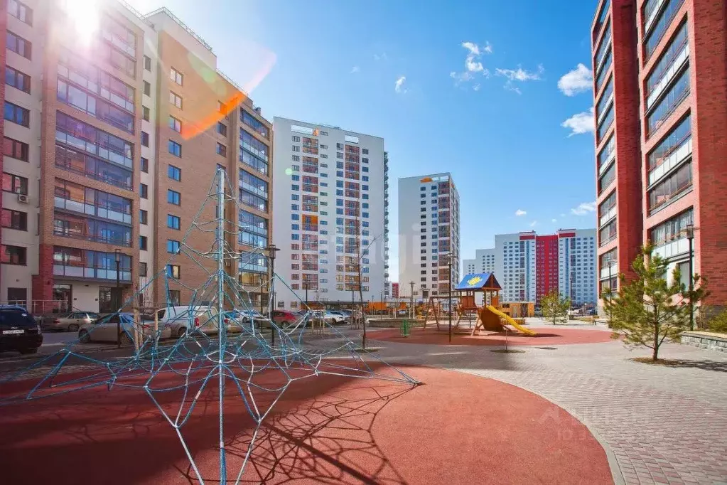 Студия Тюменская область, Тюмень ул. Ю.-Р.Г. Эрвье, 32к1 (30.6 м) - Фото 2