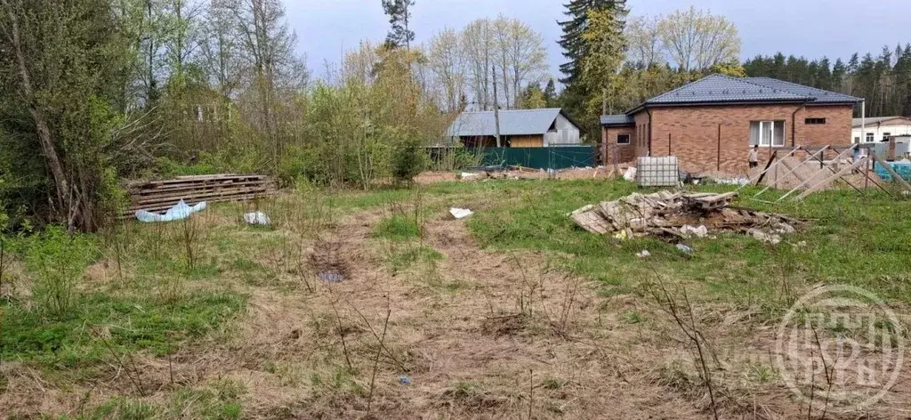 Участок в Ленинградская область, Луга просп. Володарского (12.0 сот.) - Фото 1