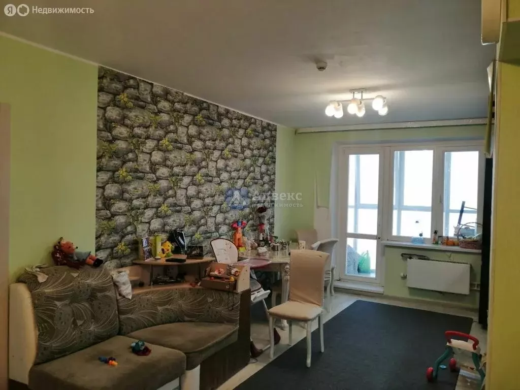 3-комнатная квартира: Тюмень, улица Федюнинского, 60 (92.7 м) - Фото 2