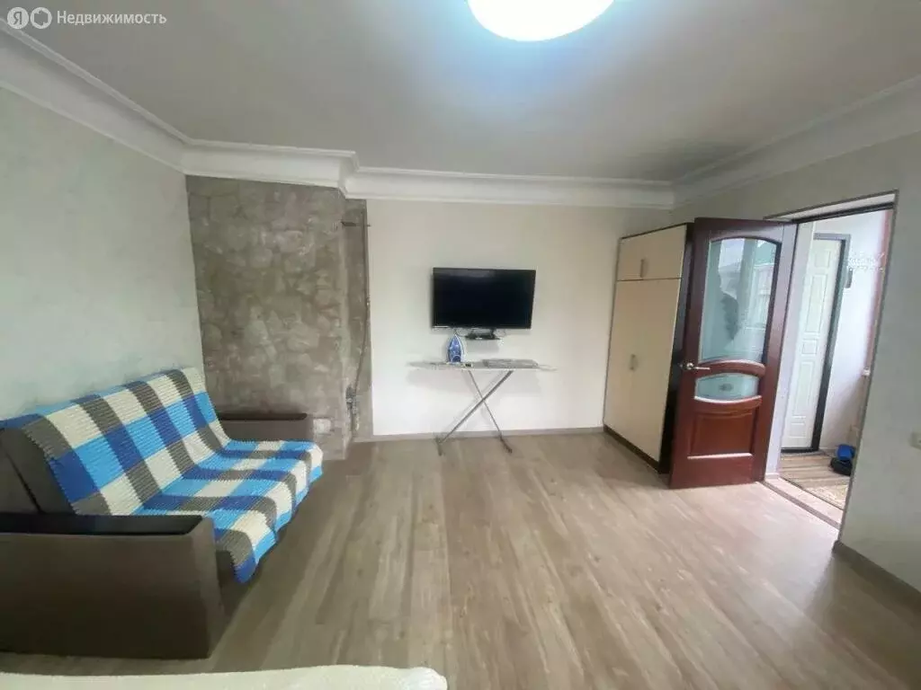 1-комнатная квартира: Кисловодск, улица Гагарина, 13 (36 м) - Фото 0