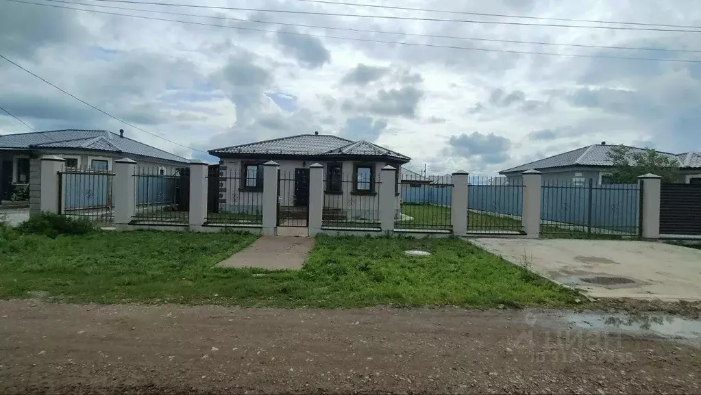 Дом в Оренбургская область, Оренбургский район, с. Ивановка ул. ... - Фото 0