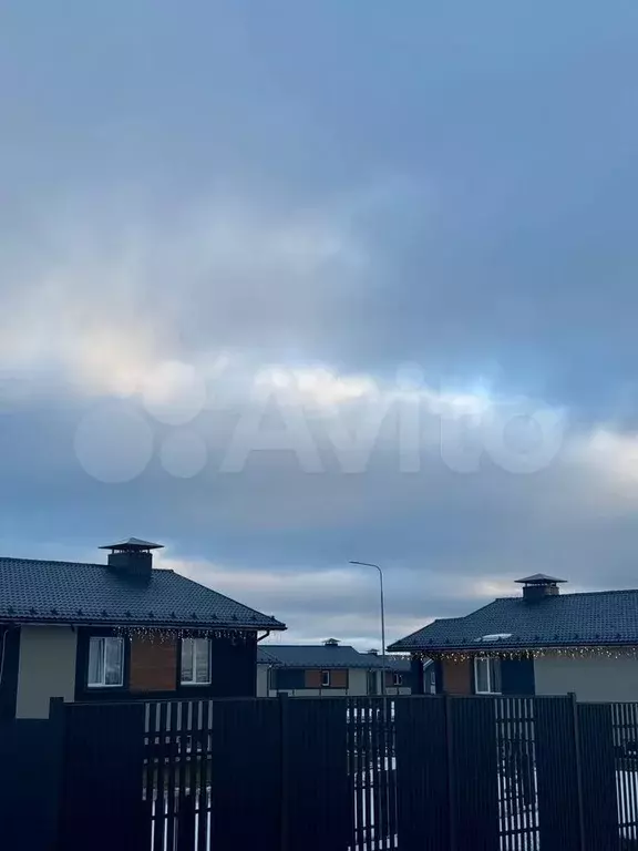 Дом 220 м на участке 10 сот. - Фото 1