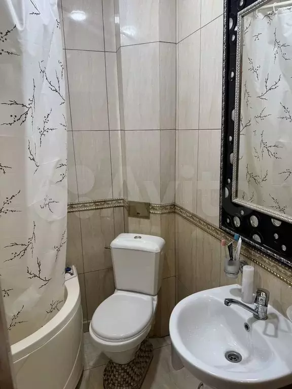 2-к. квартира, 60 м, 1/2 эт. - Фото 1