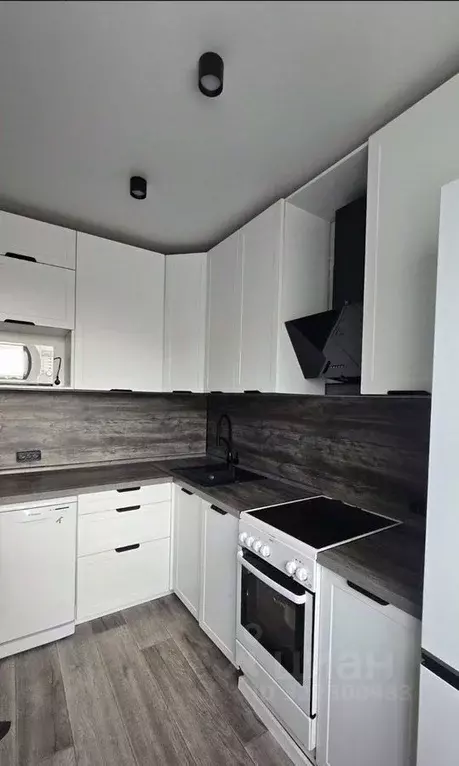 2-к кв. Красноярский край, Красноярск ул. Чернышевского, 73 (51.0 м) - Фото 2