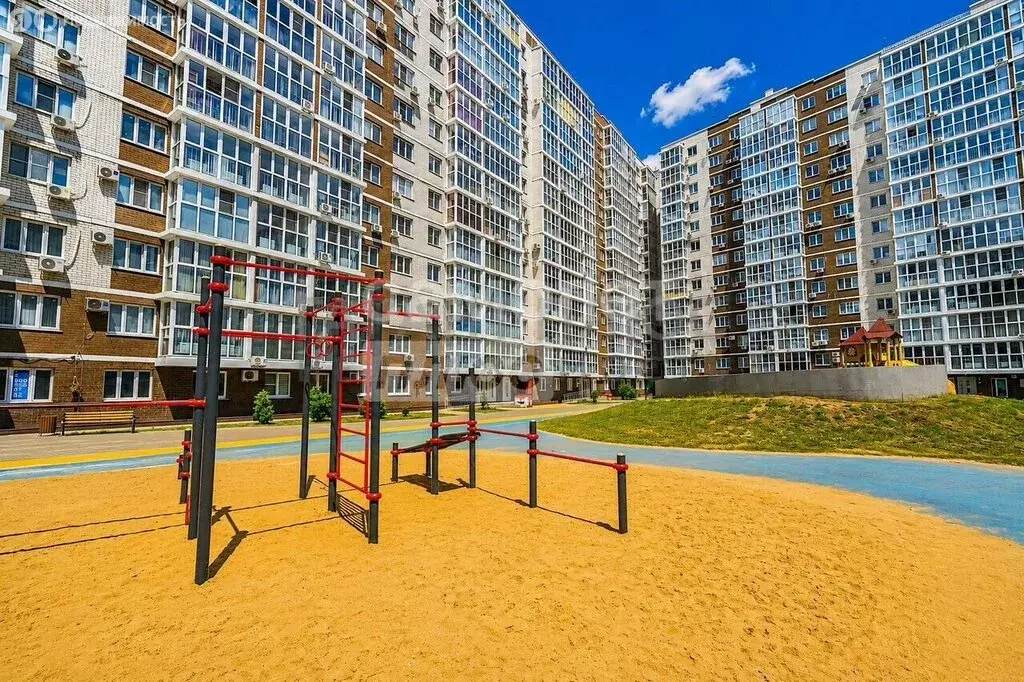 3-комнатная квартира: Липецк, улица А.Г. Стаханова, 58 (73 м) - Фото 2