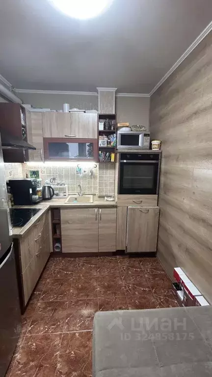 1-к кв. Омская область, Омск ул. 20 лет РККА, 256 (44.0 м) - Фото 1