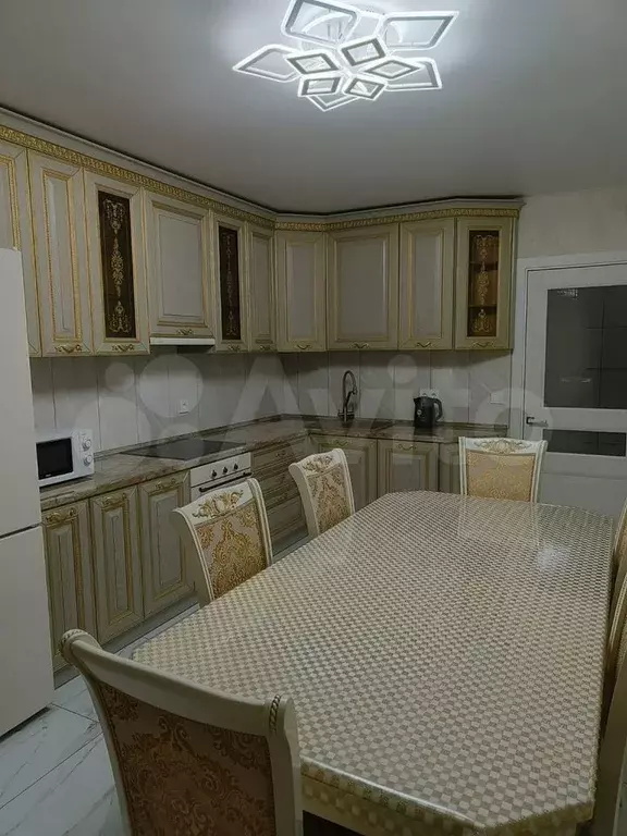 2-к. квартира, 80 м, 5/15 эт. - Фото 1