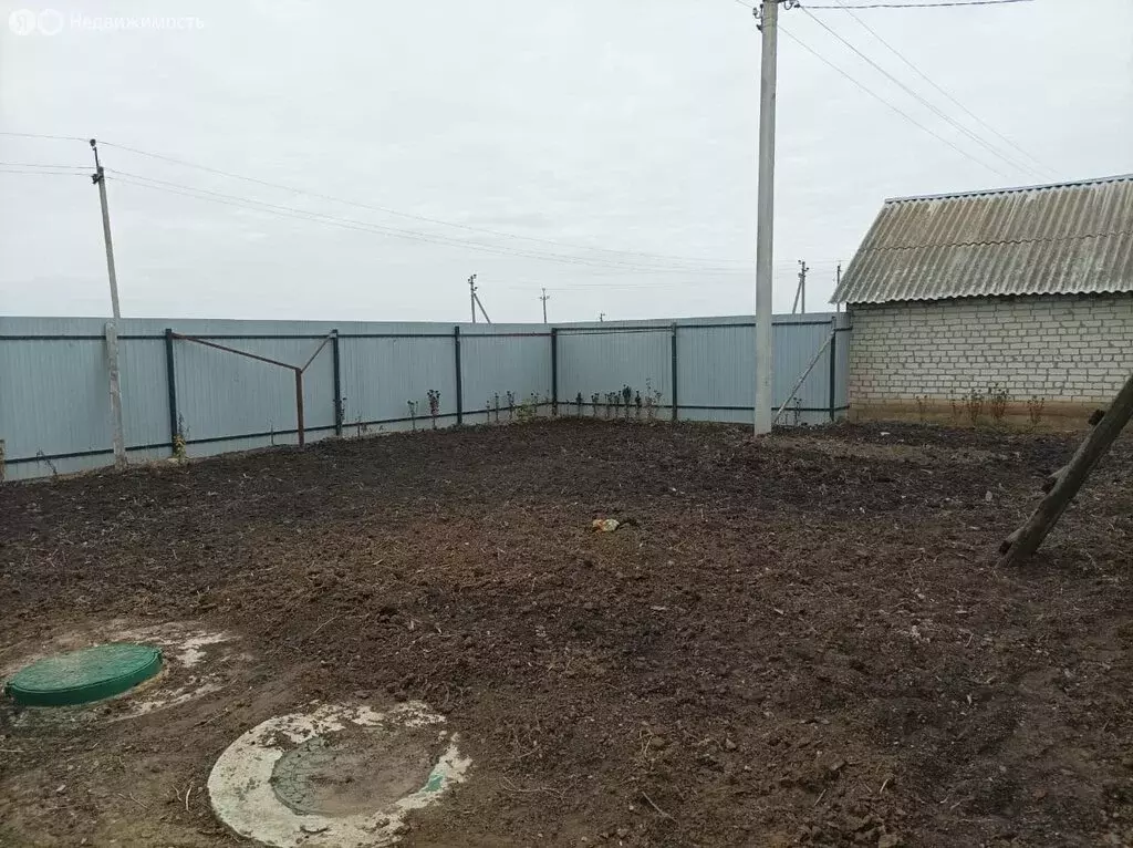 Дом в Петровский район, Пригородное муниципальное образование, посёлок ... - Фото 0