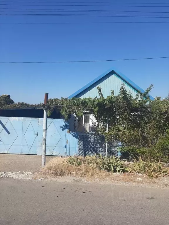 Дом в Краснодарский край, Темрюк ул. Гагарина (79 м) - Фото 1