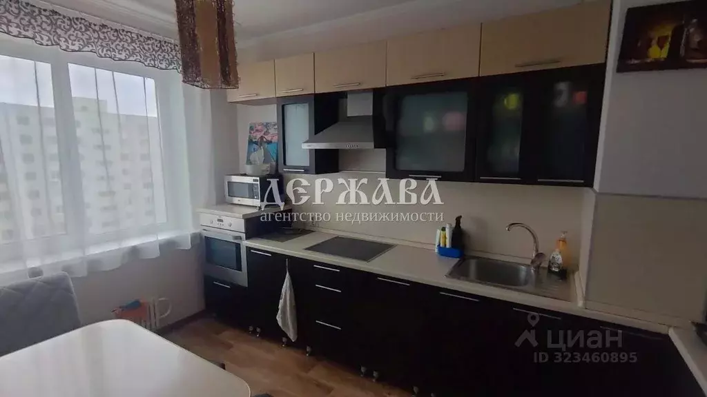 3-к кв. Белгородская область, Старый Оскол Северный мкр, 3 (63.0 м) - Фото 0