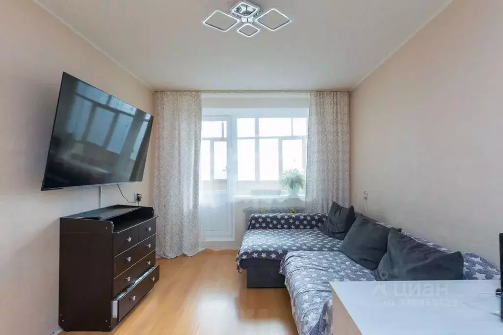 2-к кв. Тюменская область, Тюмень Заречный проезд, 10 (50.7 м) - Фото 1