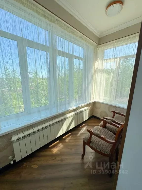 Коттедж в Саха (Якутия), Якутск ул. 40 лет Победы, 33/2 (240 м) - Фото 1