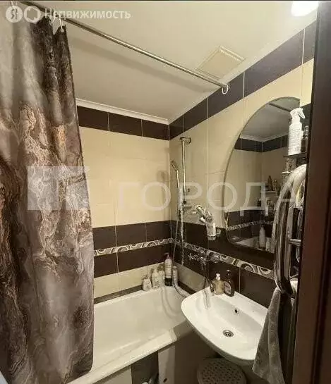 3-комнатная квартира: Барнаул, улица Папанинцев, 125 (66.5 м) - Фото 1