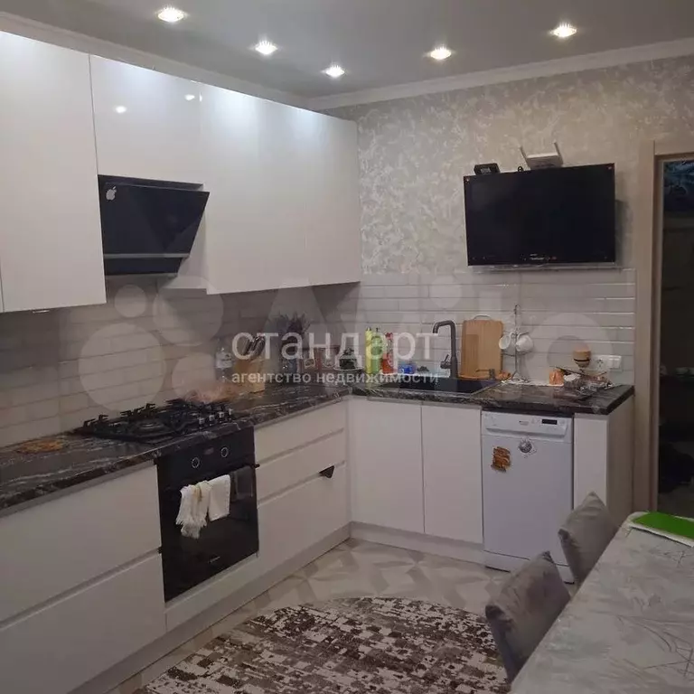 2-к. квартира, 53,5 м, 5/5 эт. - Фото 0