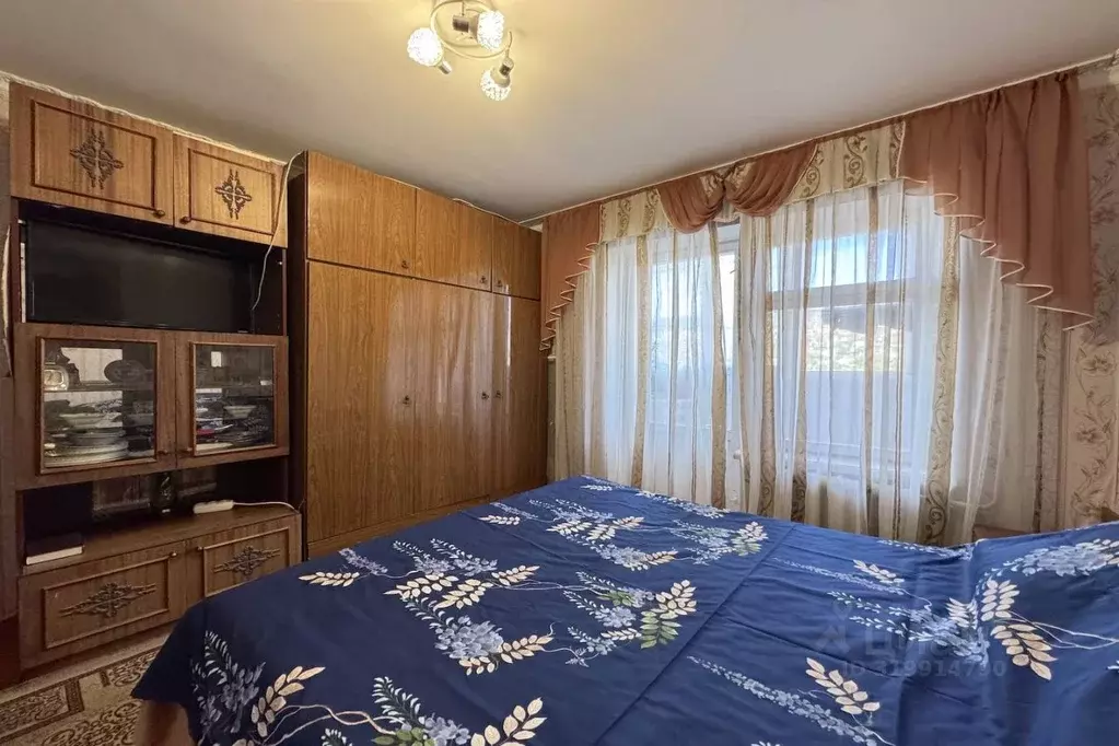 2-к кв. Крым, Феодосия ул. Земская, 19/6 (60.0 м) - Фото 1