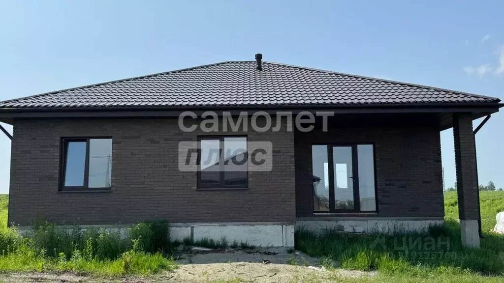 Дом в Брянская область, Брянский район, Отрадненское с/пос, с. ... - Фото 1