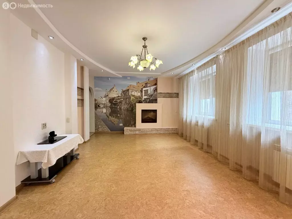 3-комнатная квартира: Киров, улица Сурикова, 27 (94 м) - Фото 2