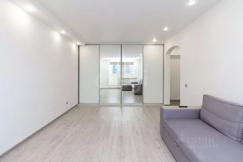 1-к кв. Тюменская область, Тюмень Кремлевская ул., 110к1 (45.0 м) - Фото 2