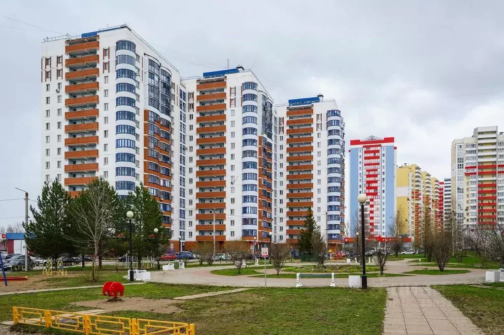 1-к кв. Кировская область, Киров ул. Чистопрудненская, 1 (32.8 м) - Фото 0