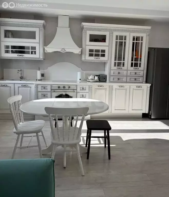 3-комнатная квартира: Улан-Удэ, улица Маяковского, 1Б (74.5 м) - Фото 1