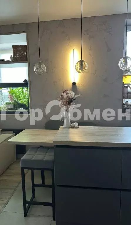 Продается 3-комнатная квартира - Фото 1