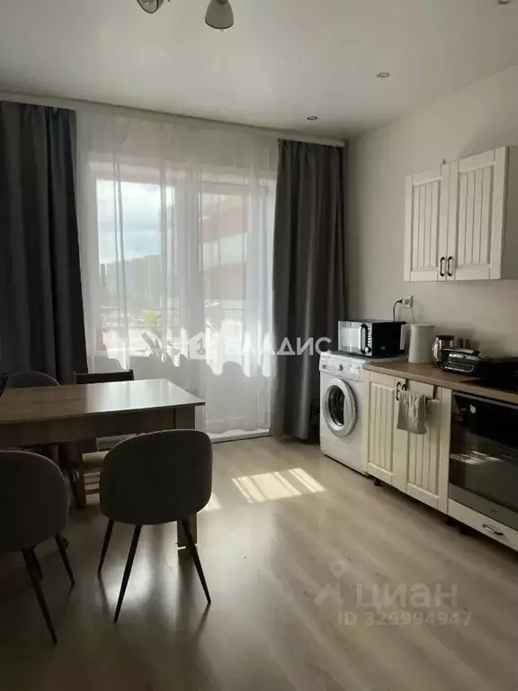 2-к кв. Бурятия, Улан-Удэ 140А мкр, 25 (56.3 м) - Фото 1
