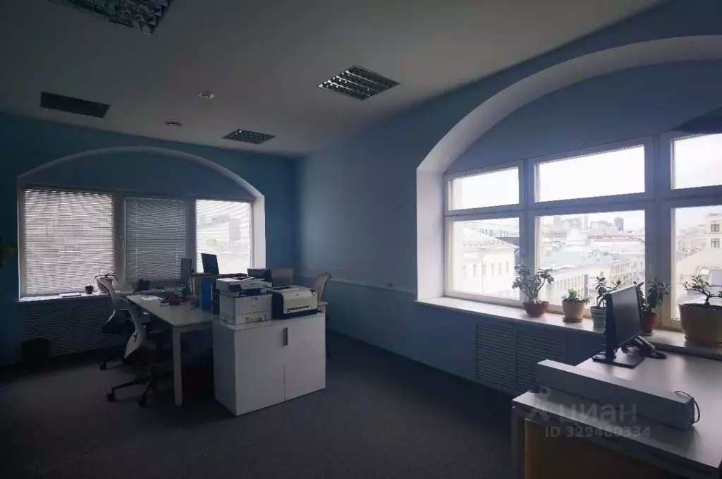 Офис в Москва ул. Сретенка, 12 (146 м) - Фото 2