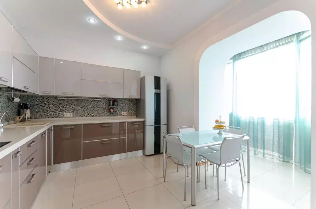 3-к кв. Новосибирская область, Новосибирск ул. Кирова, 27 (112.5 м) - Фото 2