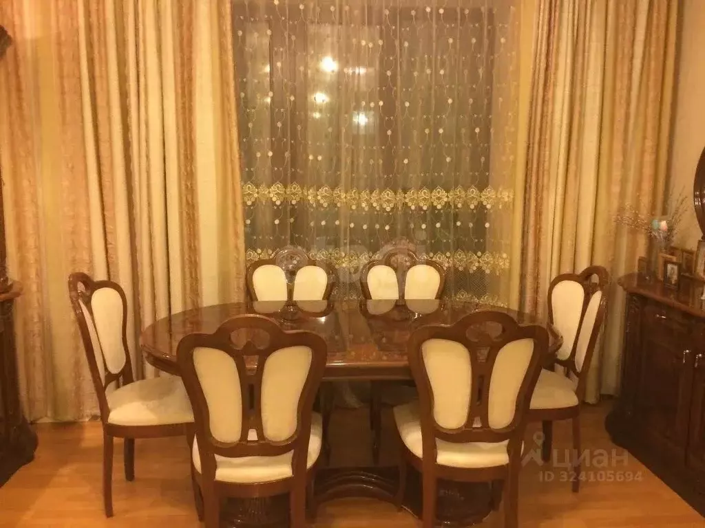 3-к кв. Красноярский край, Красноярск ул. Молокова, 1к1 (110.4 м) - Фото 1