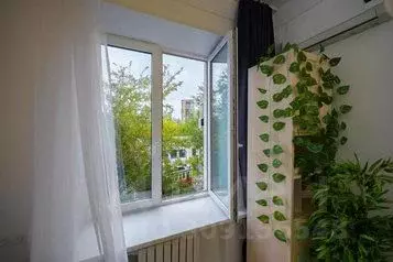2-к кв. Волгоградская область, Волгоград ул. В.И. Ленина, 25 (68.0 м) - Фото 0